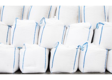 What are different discharge types for bulk bags?