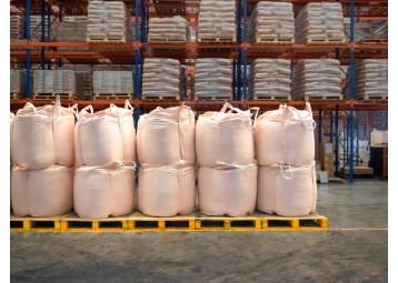 Choosing Between Coated and Uncoated Bulk Bags